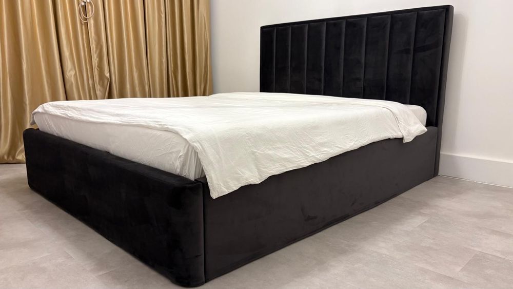 Vând pat matrimonial