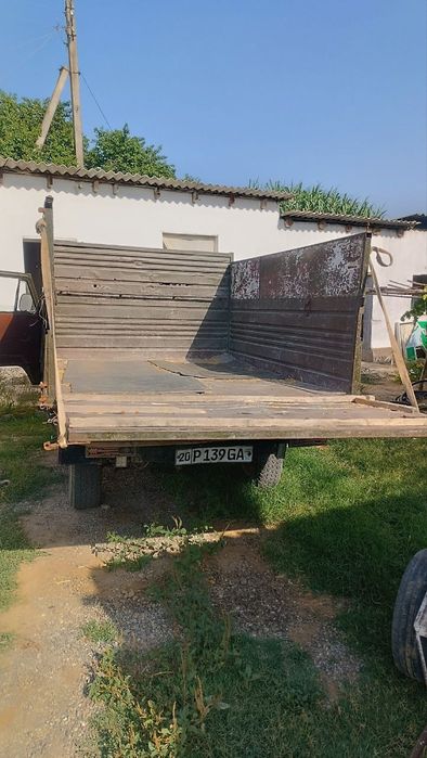 Uvazik sotiladi 
Uvazik sotiladi 
Yili 1980 xolati zoʻr 
Yoqilgʻi;