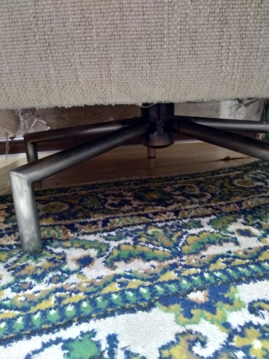 Кресло     2 штуки