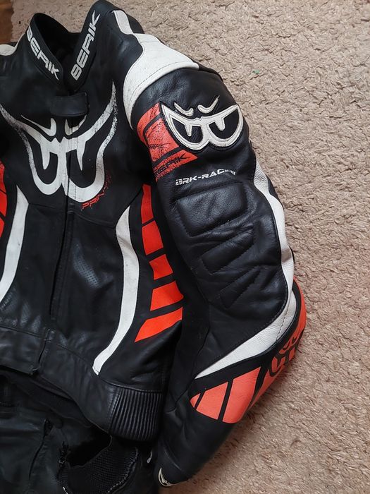 Costum moto Berik,doua piese,geaca si pantaloni piele,marime 54