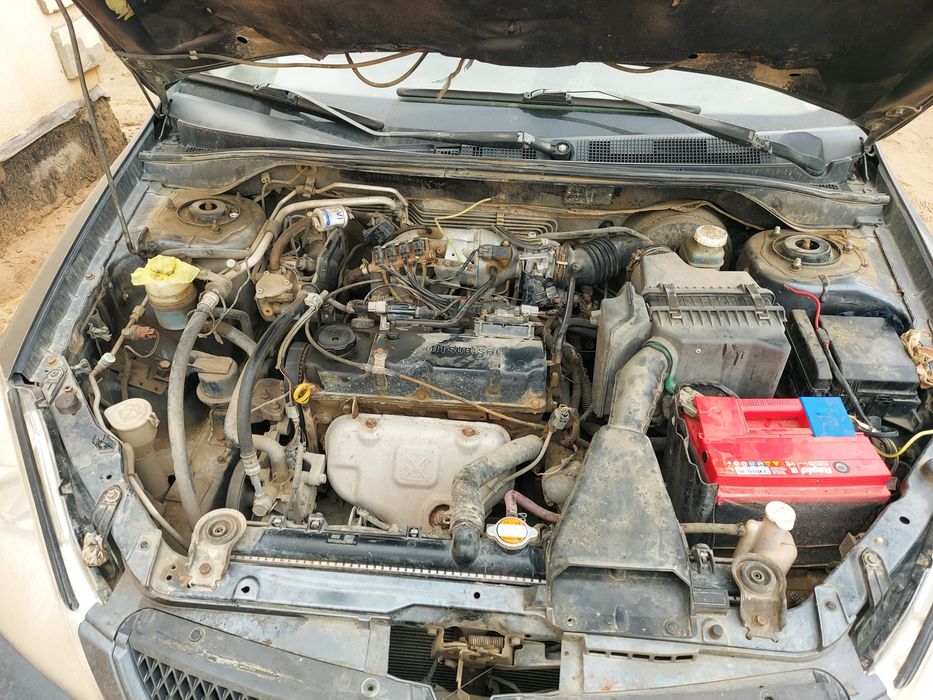 Митсубиси лансер