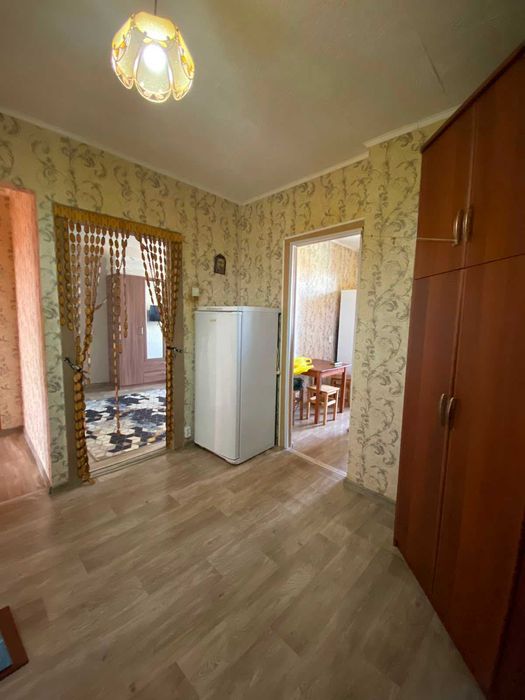 Продам 2 к квартиру в центре без ремонта