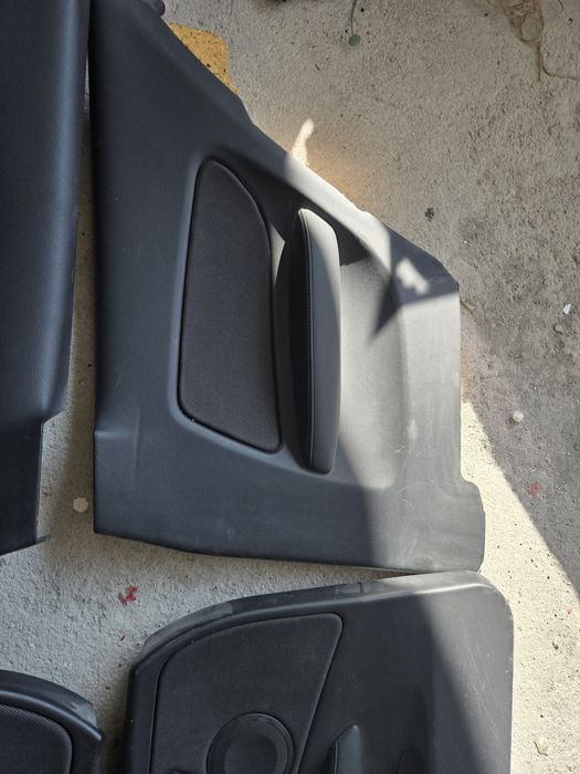 Кори за врати за БМВ Е 81