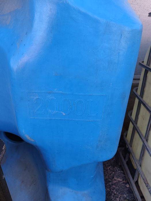 Продам ёмкость для воды ( бочку, бак)