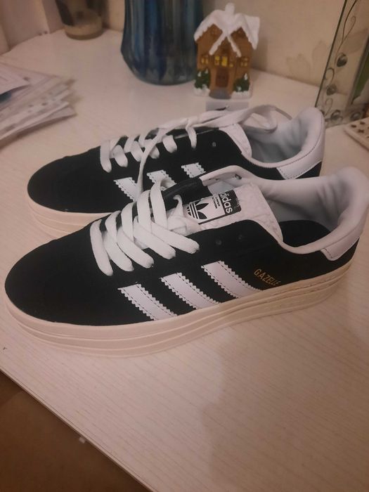 Продам новые кеды