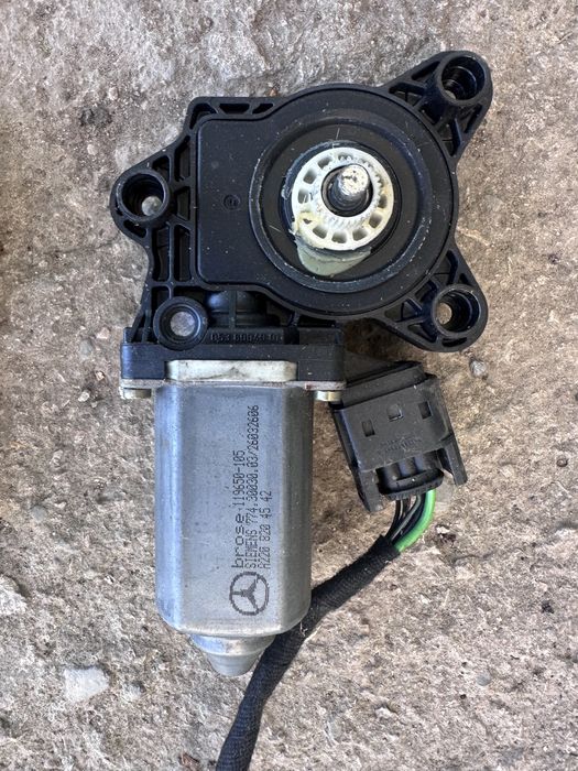 Стъклоповдигачи Mercedes C200/C220/C270 W203 2003Година