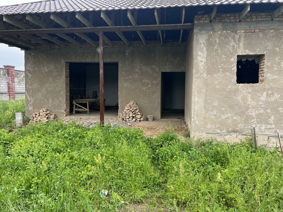 Продам дом в южном в черновом