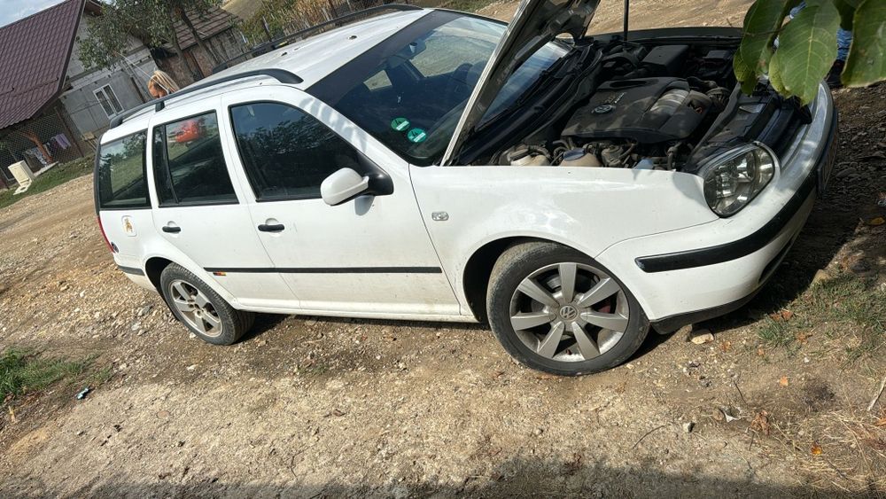 Vindem piese rezultate din dezmembrarea unui Volkswagen Golf 4