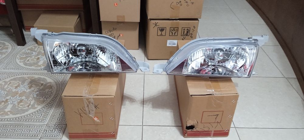Фары на Тойоту Виста новый дубликат