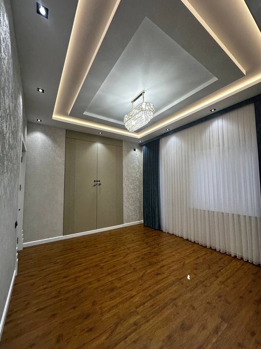 Uchaska sotiladi 1.65 Sotix 5 xona Sergeli Xonabod