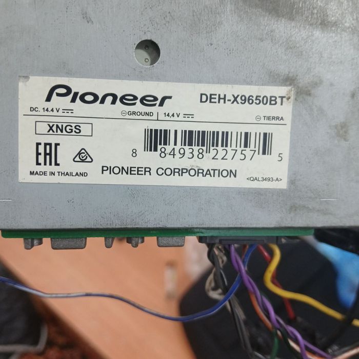 Pioneer deh 9650 sotiladi holati ideal hamma narsasi ishlidi