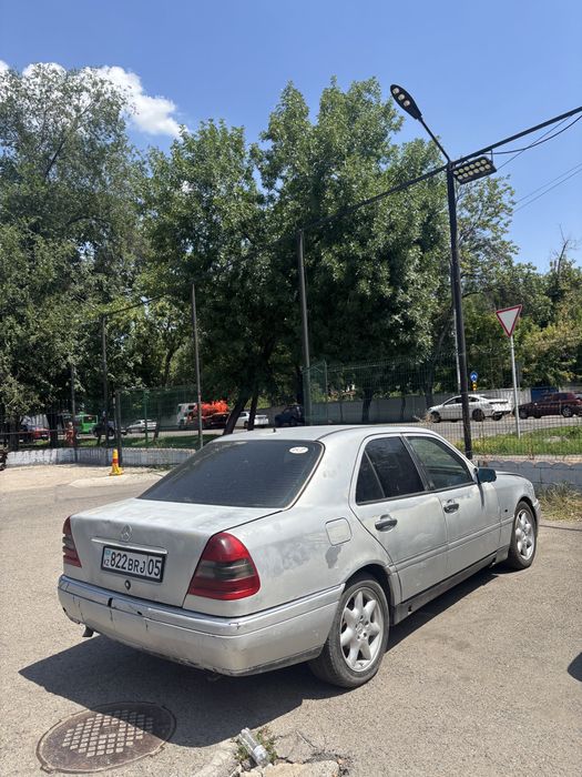 Продам Мерседес с180