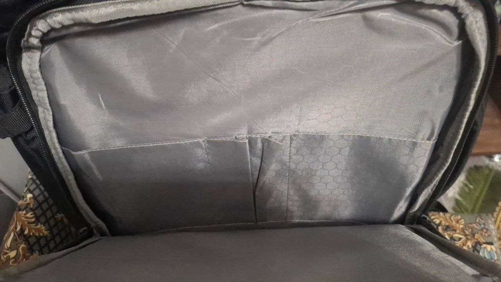 Новый городской Рюкзак сумка  ручная кладь  есть для ноутбука карман