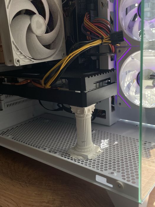 Держатель видеокарты