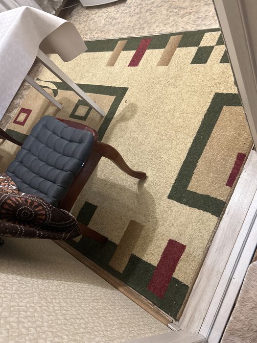 Продам ковры разные