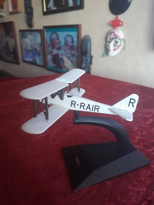 Модели самолётов АИР-1  МИГ-9