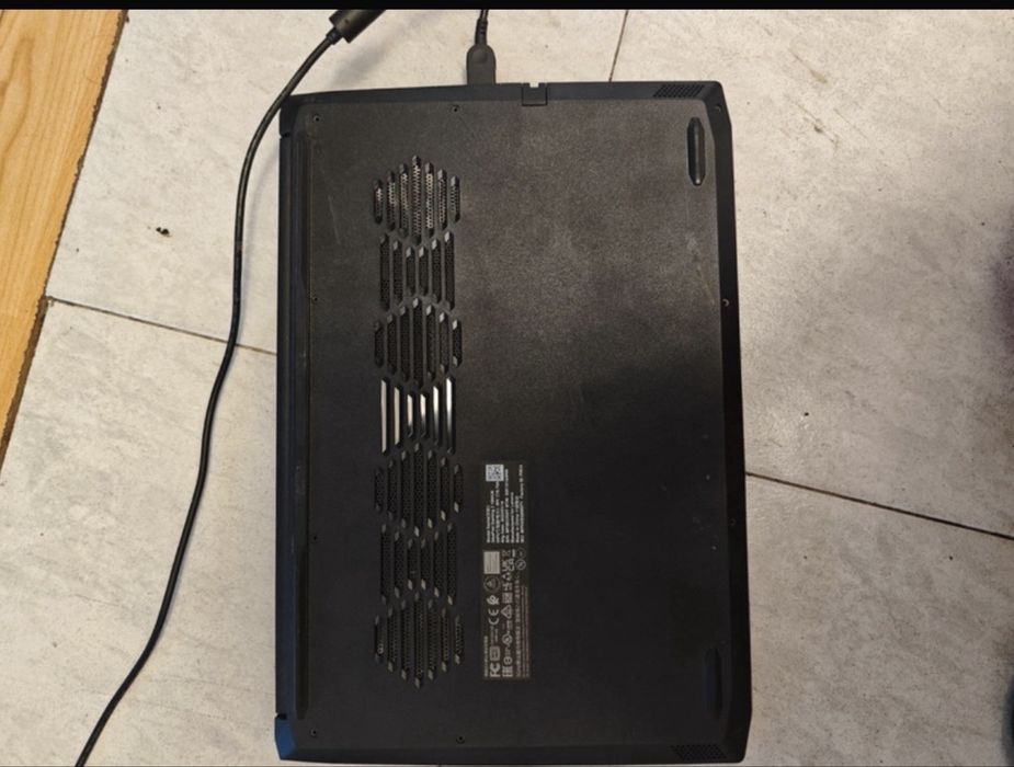 Laptop Lenovo IdeaPad 3 Gaming – i5 / 16GB RAM / GTX 1650 / SSD 256 GB