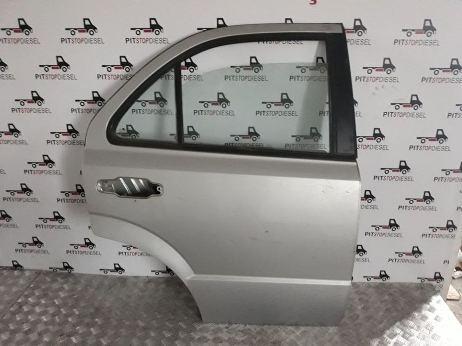 usa dreapta spate kia sorento gri 2002 2003 2004 2005 2006 2007 2008