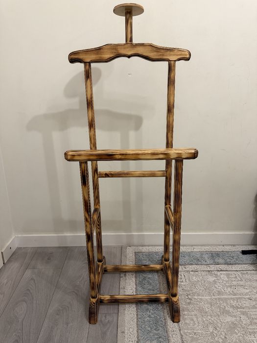 Напольная вешалка-плечики