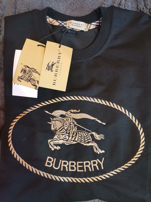Блуза на burberry