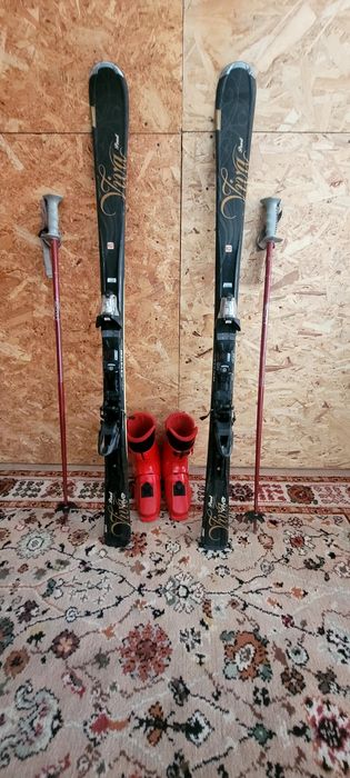 Vand set ski ! Detalii in descriere.