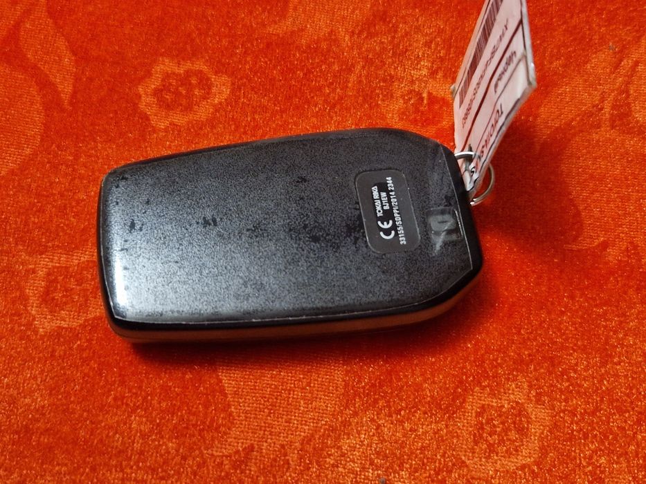 Ключ от Toyota Kamry 55