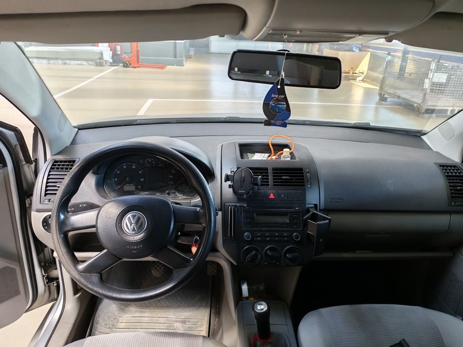 Vând vw polo 1.4 fsi 2005lanț sărit de la punct culbuctori terminați chiulasă distribuție caroserie  foarte bună
