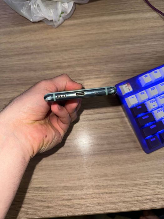 продам samsung s20fe