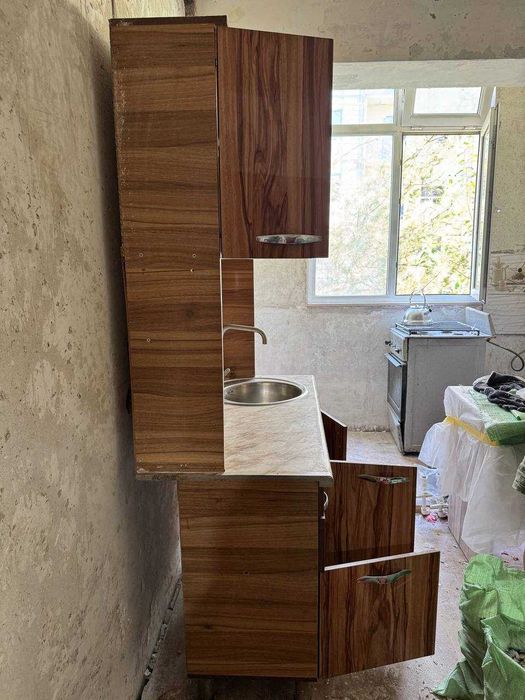 кухонный шкаф и газплита