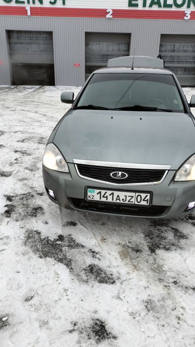 Продам Приора. 2012