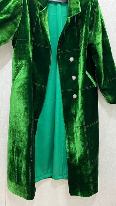 Женский бархатный тренч,