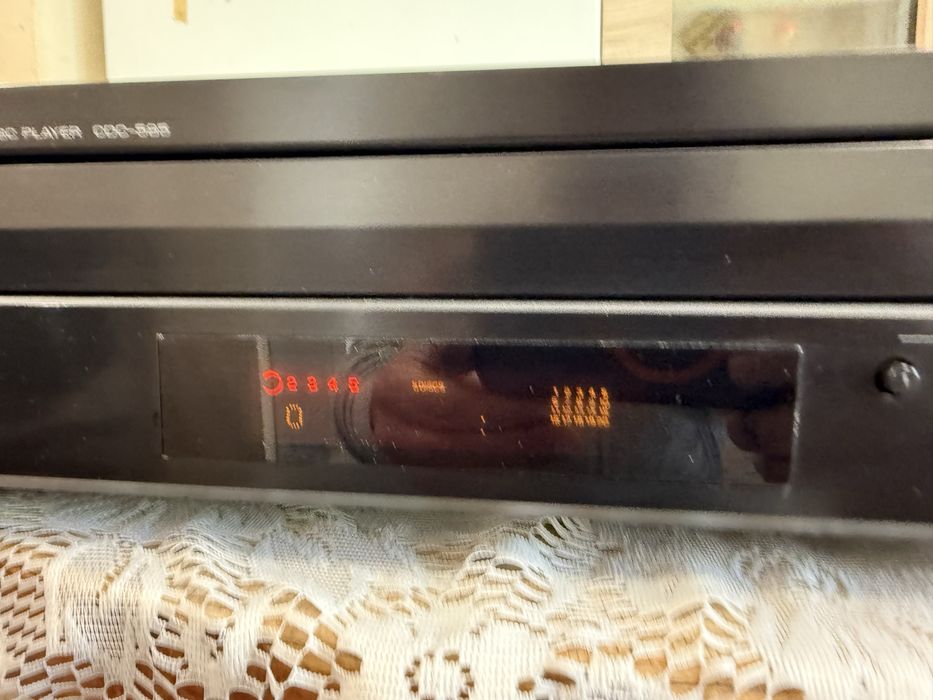 Yamaha CD 585 Player
