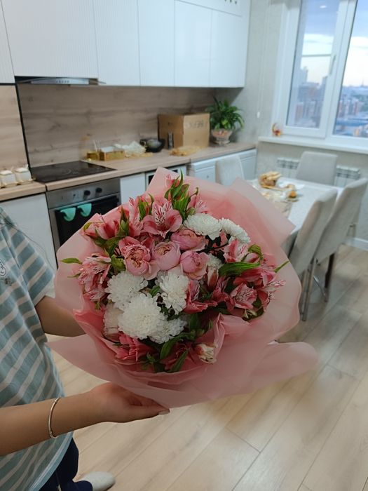 Свежие букеты цветов