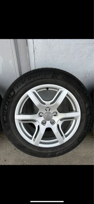 Jante Audi Q3 Q5 Q7 cu cauc 235/60/R18 , 8jx18et39 OEM