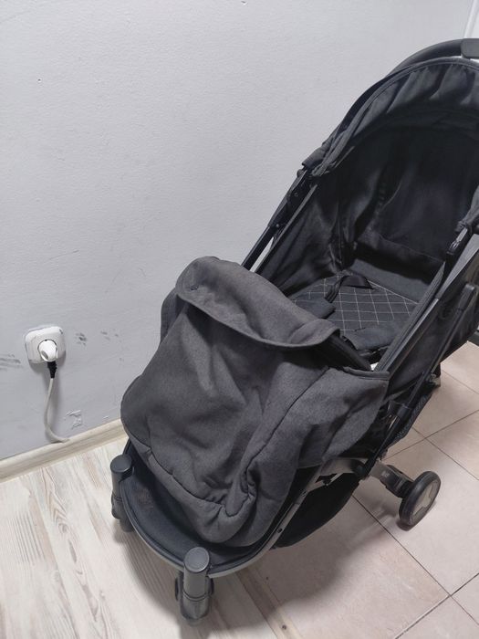 Десткая коляска.