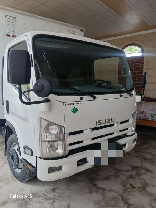 Isuzu sotiladi.  CNG xolati zo‘r.