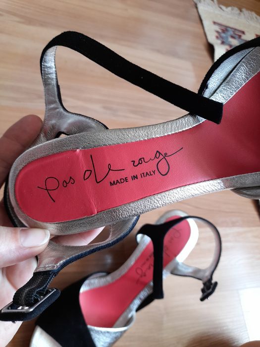 Женские босоножки