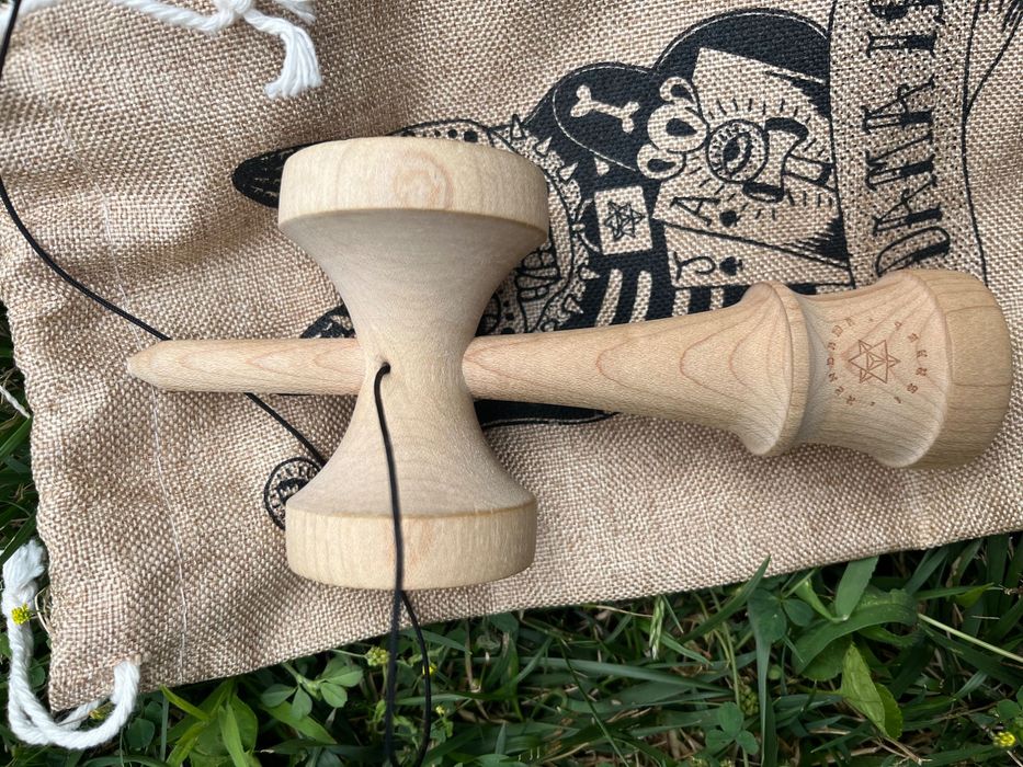 Kendama Israel - Cream Faded CUBE