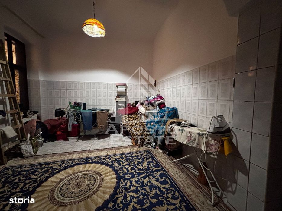 Apartament cu 5 camere de inchiriat, loc de parcare, Central,Timisoara