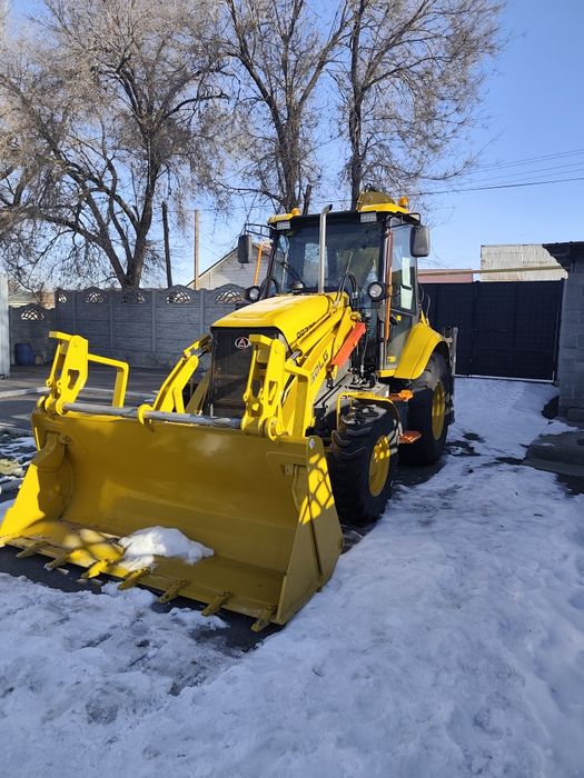 Услуги Эксковатора погрузчика 3/В Трактор Алматы Доступные цены