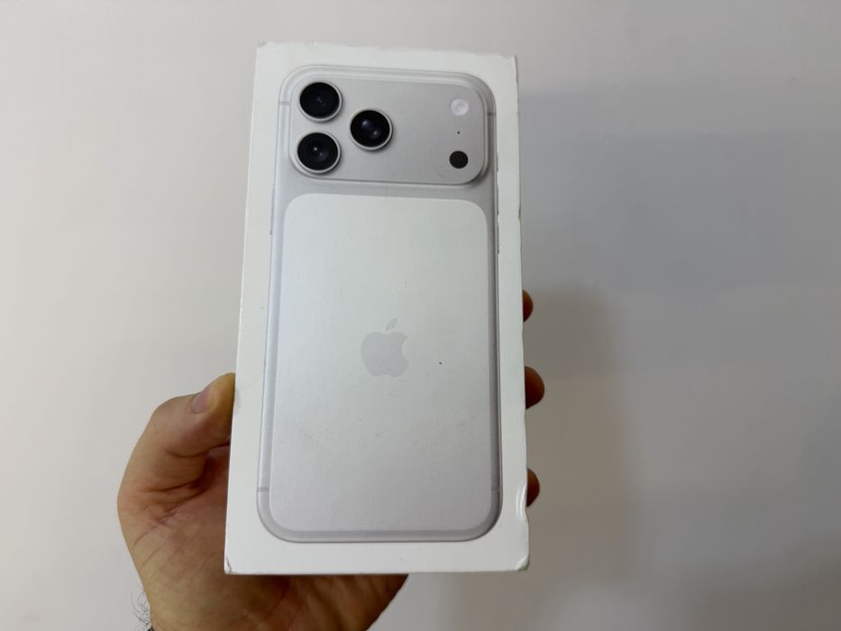 Iphone 17 Pro Max, 256 GB, Silver, nou la cutie