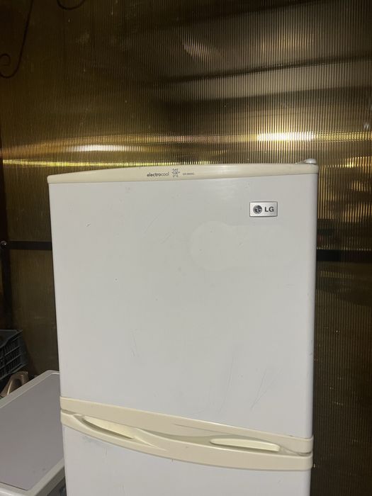 Продам холодильник LG