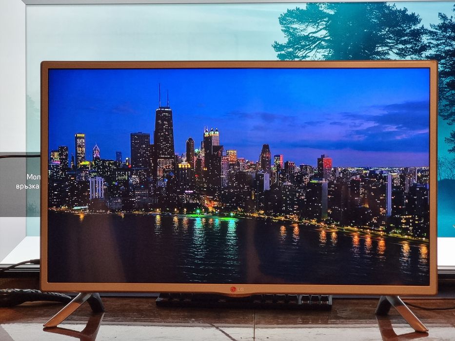 Smart Телевизор / LG - 32" - YouTube , FullHD , Цифрова + Ефирна