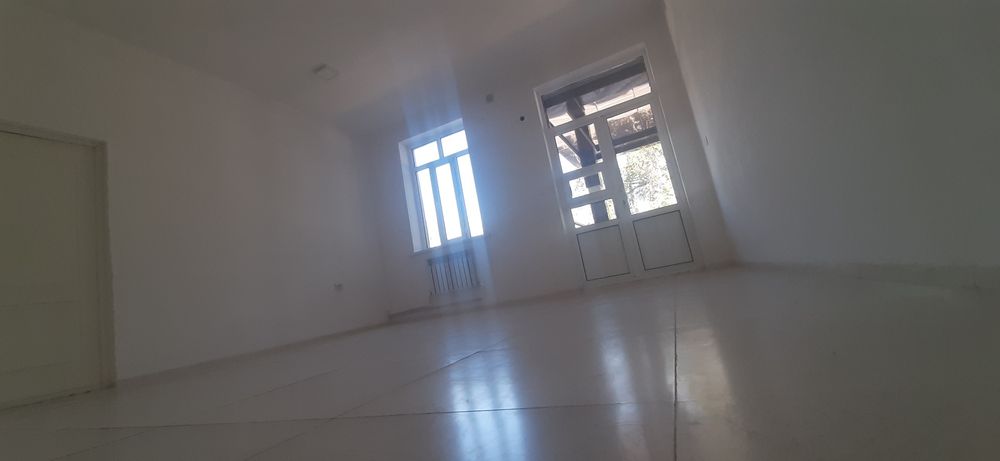 Центрде жайласкан имараттын ханалары арендага бериледи