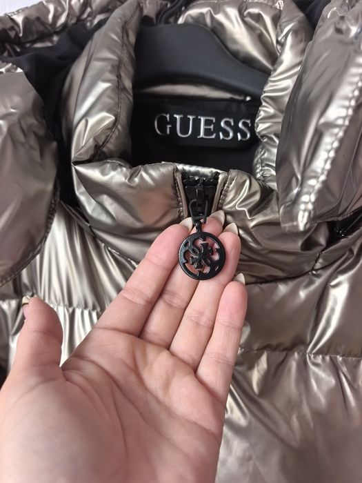 Дамско зимно яке Guess