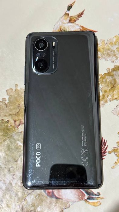 Poco f3 8/256 сатылады