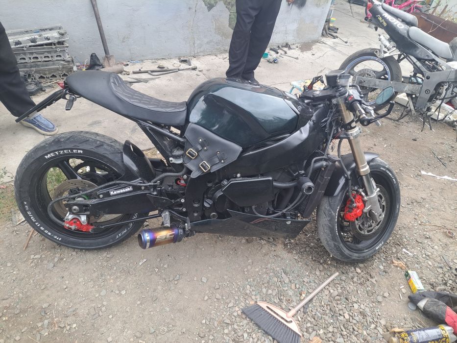 Kawasaki zxr400 Cafe racer