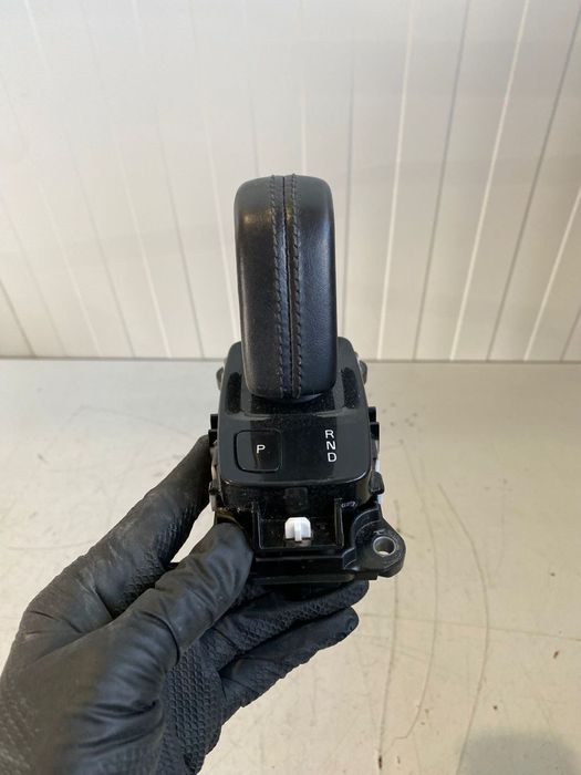 Nuca schimbator cutie viteze automata VOLVO XC40 2019 31437334