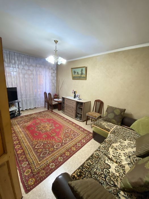 Продается 3- комнатная квартира