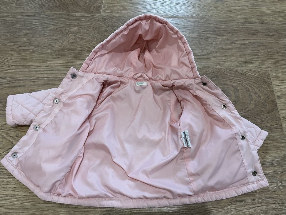 Есенно / преходно яке Benetton за момиче 68 размер